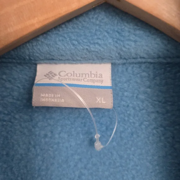 Columbia Women's Sky Blue Fleece Jacket - Picture 5 of 5